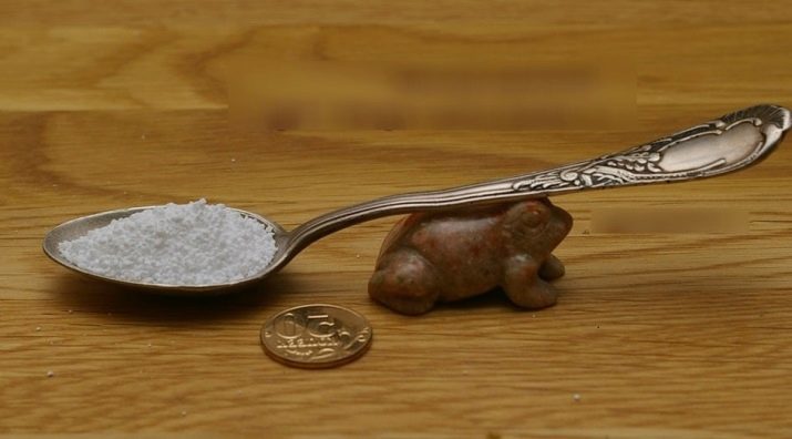 Чайна ложка (29 фото): об’єм в мл, одноразові вироби і ложечки з довгою ручкою. Розмір і вага в грамах