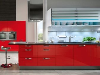 Червоно-біла кухня (65 фото): кухня білий верх червоний низ в дизайні інтер’єру. Які шпалери підійдуть до кухонного гарнітуру в червоно-білому кольорі?