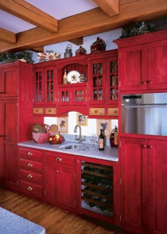 Червоно-біла кухня (65 фото): кухня білий верх червоний низ в дизайні інтер’єру. Які шпалери підійдуть до кухонного гарнітуру в червоно-білому кольорі?