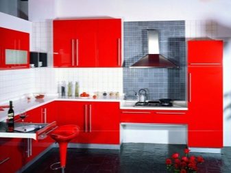 Червоно-біла кухня (65 фото): кухня білий верх червоний низ в дизайні інтер’єру. Які шпалери підійдуть до кухонного гарнітуру в червоно-білому кольорі?