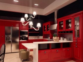Червоно-біла кухня (65 фото): кухня білий верх червоний низ в дизайні інтер’єру. Які шпалери підійдуть до кухонного гарнітуру в червоно-білому кольорі?