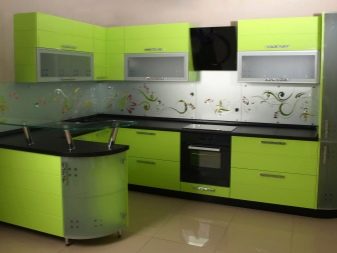 Дизайн кутових кухонь (123 фото): красиві варіанти кухонного гарнітура кутом в інтер’єрі, новинки дизайну та ідеї кольорів