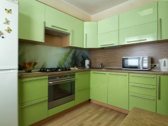 Дизайн кутових кухонь (123 фото): красиві варіанти кухонного гарнітура кутом в інтер’єрі, новинки дизайну та ідеї кольорів