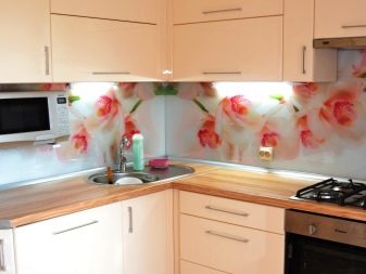 Дизайн кутових кухонь (123 фото): красиві варіанти кухонного гарнітура кутом в інтер’єрі, новинки дизайну та ідеї кольорів