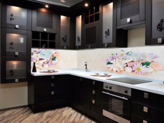 Дизайн кутових кухонь (123 фото): красиві варіанти кухонного гарнітура кутом в інтер’єрі, новинки дизайну та ідеї кольорів