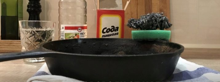 Догляд за чавунною сковородою: як нею користуватися? Як відновити сковорідку без покриття?