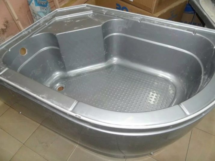 Душові кабіни з високим піддоном: кутові та прямокутні моделі, 80х80 і 90х90, 100 на 80 і 100х100, 110 на 80 і 120х80, асиметричні та інші