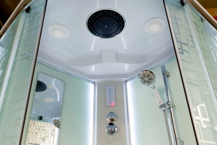 Душові кабіни з високим піддоном: кутові та прямокутні моделі, 80х80 і 90х90, 100 на 80 і 100х100, 110 на 80 і 120х80, асиметричні та інші