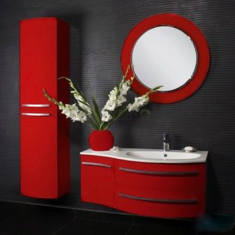 Дзеркало у ванну (169 фото): огляд дзеркал з дерева і інших матеріалів у ванну кімнату, дизайн дзеркал і ширина 120 і 100, 80 і 60 см, відгуки