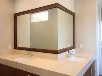 Дзеркало у ванну (169 фото): огляд дзеркал з дерева і інших матеріалів у ванну кімнату, дизайн дзеркал і ширина 120 і 100, 80 і 60 см, відгуки