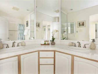 Дзеркало у ванну (169 фото): огляд дзеркал з дерева і інших матеріалів у ванну кімнату, дизайн дзеркал і ширина 120 і 100, 80 і 60 см, відгуки