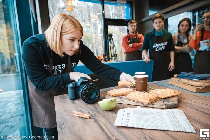 Фуд-фотограф (13 фото): як стати фотографом їжі? Особливості професії