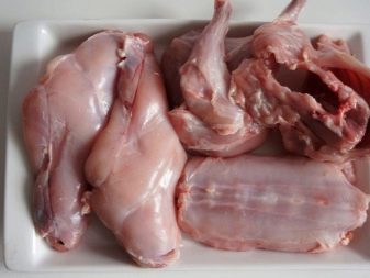 Гіпоалергенні корми супер-преміум класу для собак (18 фото): як вибрати гіпоалергенний корм для цуценят і дорослих собак?