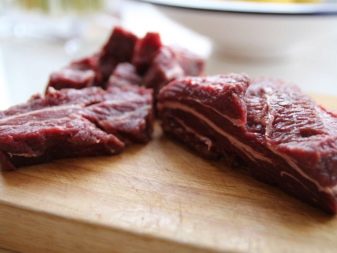 Гіпоалергенні корми супер-преміум класу для собак (18 фото): як вибрати гіпоалергенний корм для цуценят і дорослих собак?