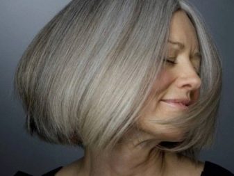 Каре з попелястим кольором волосся (31 фото): варіанти попелястого блонда на подовженому каре і з рівним зрізом, з темними корінням і з чубком
