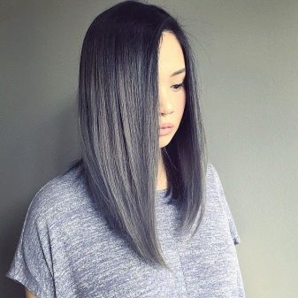 Каре з попелястим кольором волосся (31 фото): варіанти попелястого блонда на подовженому каре і з рівним зрізом, з темними корінням і з чубком