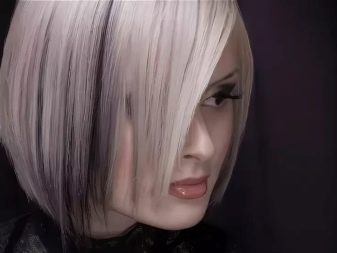 Каре з попелястим кольором волосся (31 фото): варіанти попелястого блонда на подовженому каре і з рівним зрізом, з темними корінням і з чубком