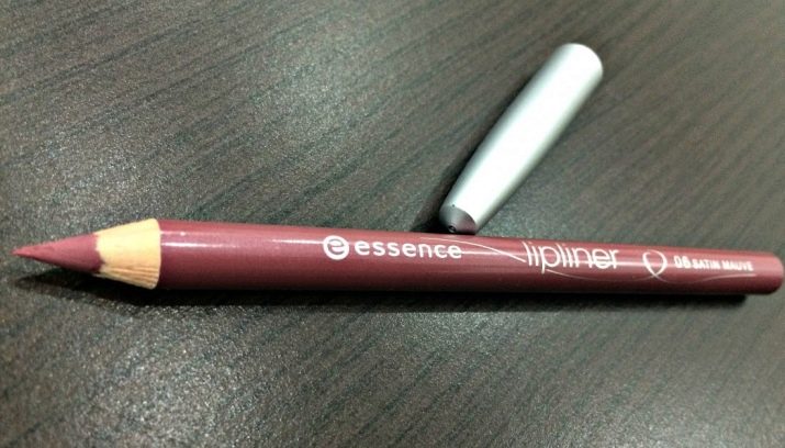 Косметика Essence: декоративна косметика та косметичні кисті для тіней чеської фірми. Духи і тональний крем. Відгуки