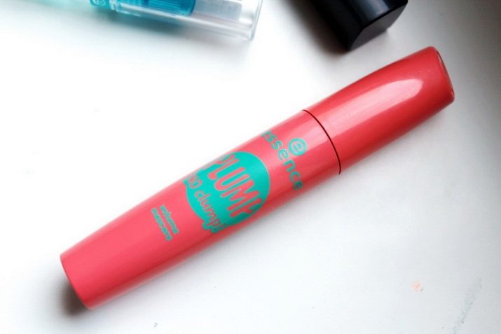 Косметика Essence: декоративна косметика та косметичні кисті для тіней чеської фірми. Духи і тональний крем. Відгуки