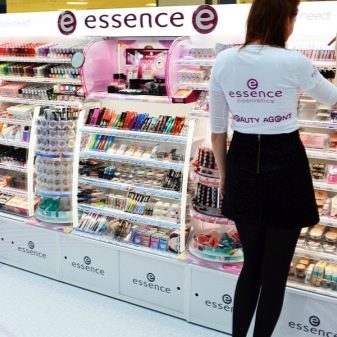 Косметика Essence: декоративна косметика та косметичні кисті для тіней чеської фірми. Духи і тональний крем. Відгуки