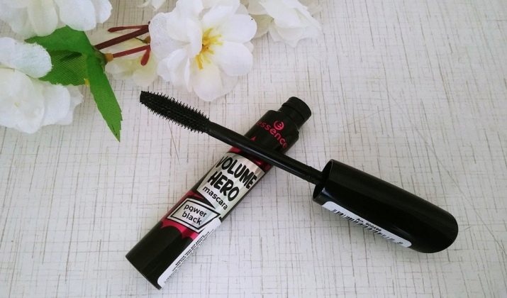 Косметика Essence: декоративна косметика та косметичні кисті для тіней чеської фірми. Духи і тональний крем. Відгуки