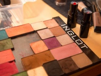 Косметика Inglot: країна-виробник, огляд, плюси і мінуси косметики, відгуки