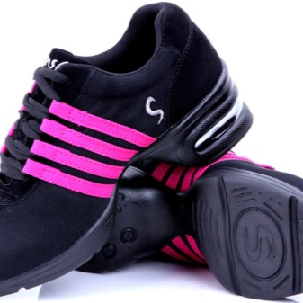 Кросівки для танців (49 фото): жіночі танцювальні моделі для хіп-хопу, джазовки, для спортивних танців