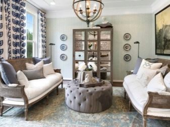 Маленькі дивани у вітальню (44 фото): розміри невеликих канапок, гарні приклади міні-диванів в інтер’єрі вітальні