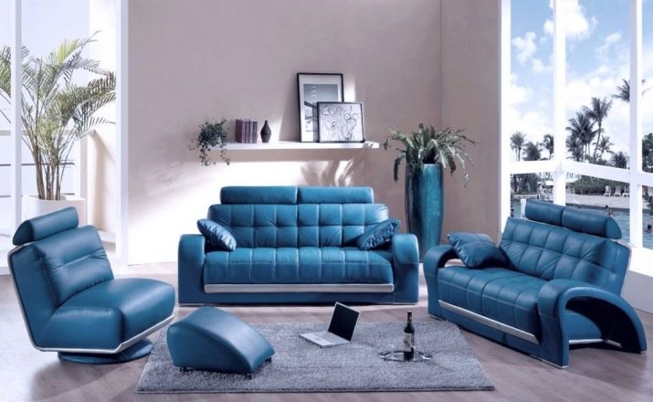 Маленькі дивани у вітальню (44 фото): розміри невеликих канапок, гарні приклади міні-диванів в інтер’єрі вітальні