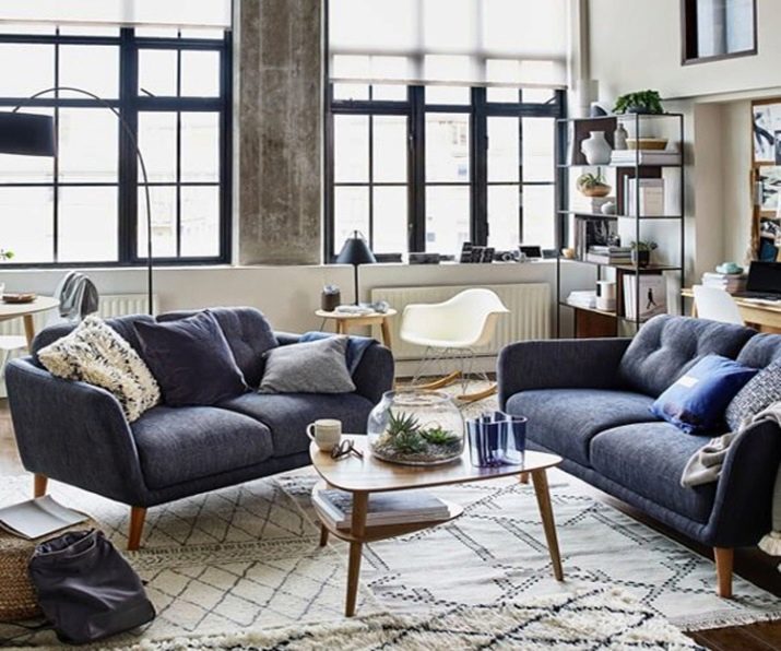 Маленькі дивани у вітальню (44 фото): розміри невеликих канапок, гарні приклади міні-диванів в інтер’єрі вітальні