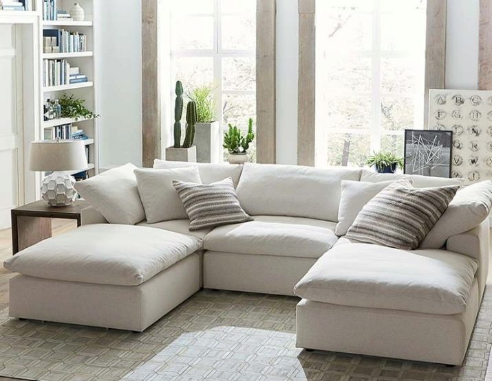 Маленькі дивани у вітальню (44 фото): розміри невеликих канапок, гарні приклади міні-диванів в інтер’єрі вітальні