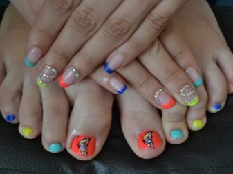Манікюр і педикюр в одному стилі (76 фото): літні і зимові ідеї в однаковому кольорі, модні тенденції 2020-2021
