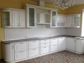 Матові кухні (57 фото): білі кухні емаль і кухонні гарнітури з пластику та МДФ. Поєднання кольорів. Як доглядати за ними?