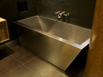 Металеві ванни: 140х70 см і 150х70 см,170х70 см і інші стандартні розміри. Скільки важить ванна? Плюси і мінуси