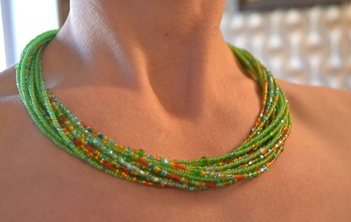 Намисто (124 фото): як носити моделі з тканини і біжутерію, модні 2020 з гірського кришталю, дівчаткам і дорослим, з сердоліку і кварцу