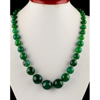 Намисто (124 фото): як носити моделі з тканини і біжутерію, модні 2020 з гірського кришталю, дівчаткам і дорослим, з сердоліку і кварцу