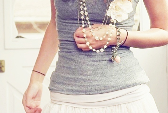 Намисто (124 фото): як носити моделі з тканини і біжутерію, модні 2020 з гірського кришталю, дівчаткам і дорослим, з сердоліку і кварцу