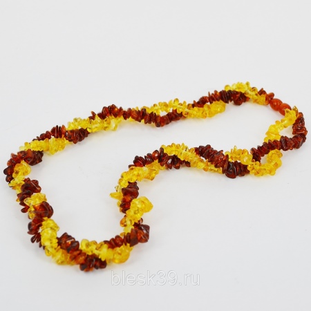 Намисто (124 фото): як носити моделі з тканини і біжутерію, модні 2020 з гірського кришталю, дівчаткам і дорослим, з сердоліку і кварцу