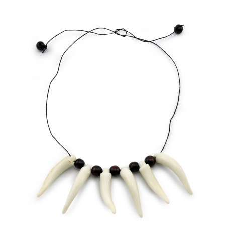 Намисто (124 фото): як носити моделі з тканини і біжутерію, модні 2020 з гірського кришталю, дівчаткам і дорослим, з сердоліку і кварцу