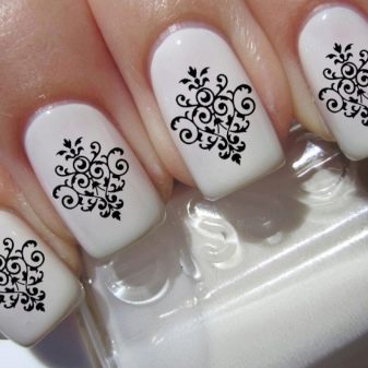 Особливості чорно-білого френча на нігтях (54 фото): дизайн французького манікюру в чорно-білому кольорі