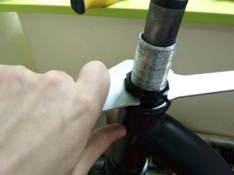 Підшипники для самоката: 100 мм і 200 мм для колеса і рульової колонки дитячого самоката. Які краще вибрати, як витягнути і чим змащувати?