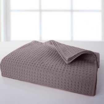 Піку (37 фото): що це таке? Склад тканини. Що з неї шиють? Різновиди піке та їх властивості. Поради по догляду за тканиною