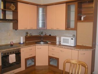 Персикові кухні (61 фото): нюанси вибору кухонного гарнітура кольору персика в інтер’єр, поєднання персикового з іншими тонами, варіанти дизайну