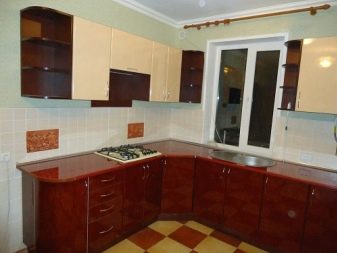 Персикові кухні (61 фото): нюанси вибору кухонного гарнітура кольору персика в інтер’єр, поєднання персикового з іншими тонами, варіанти дизайну
