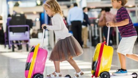 Самокат в літаку: як перевозити дитячий самокат? Можна брати його на борт в ручну поклажу або безкоштовно упакувати в багаж?