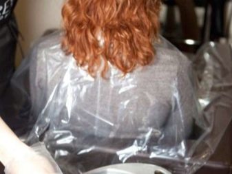 Як пофарбувати волосся без фарби? Ніж у домашніх умовах можна зробити волосся темними або білими? Як затемнити сиві пасма?