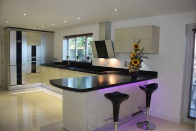 200 идей дизайна барной стойки на кухне с фото ?