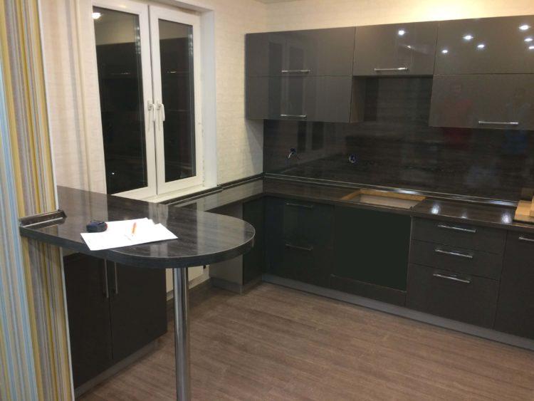 200 идей дизайна барной стойки на кухне с фото ?