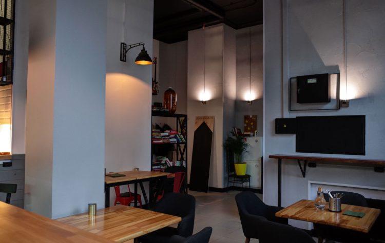 200 идей дизайна барной стойки на кухне с фото ?