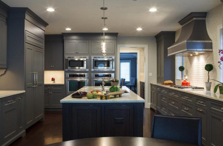 200 идей дизайна интерьера кухни классика с фото ?